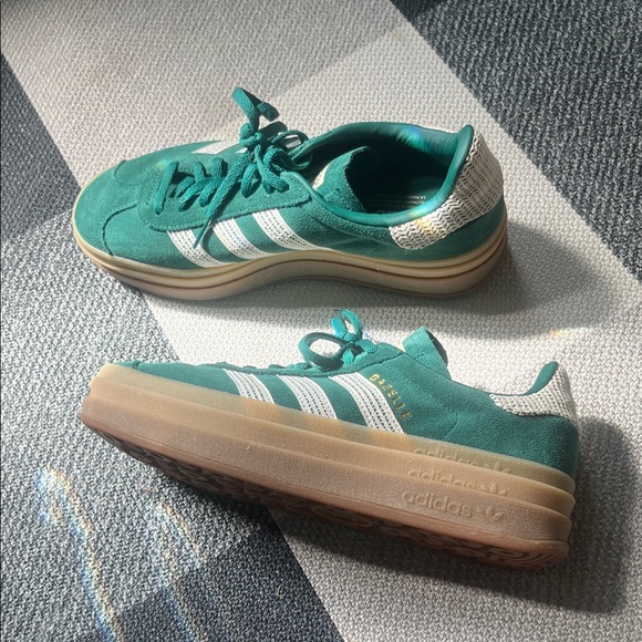 adidas gazelle silver green womens Suciu Gazelle ADV  Premier